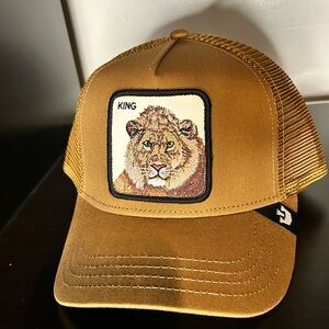 GOORIN BROS KING CAP THE FARM BROWN HAT Brown Lion Patch Trucker Hat